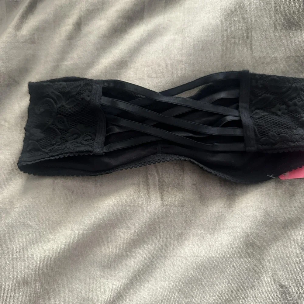 Xhilaration Perfect Bandeau Bra Womens Small Black Lace Strapless Wireless